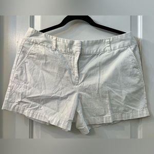 LOFT 4” Shorts in White, Size 8